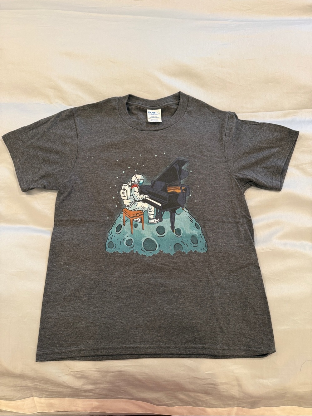 NEW! Kids Gray Tee with Astronaut Piano Graphic YM
